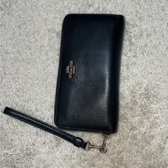 Coach Set - Picture 6 of 6